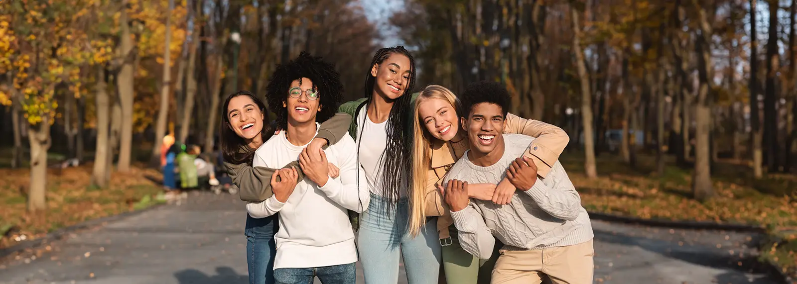 grupo-de-adolescentes